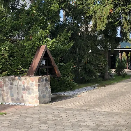 Nebengebaeude * Mönkebude